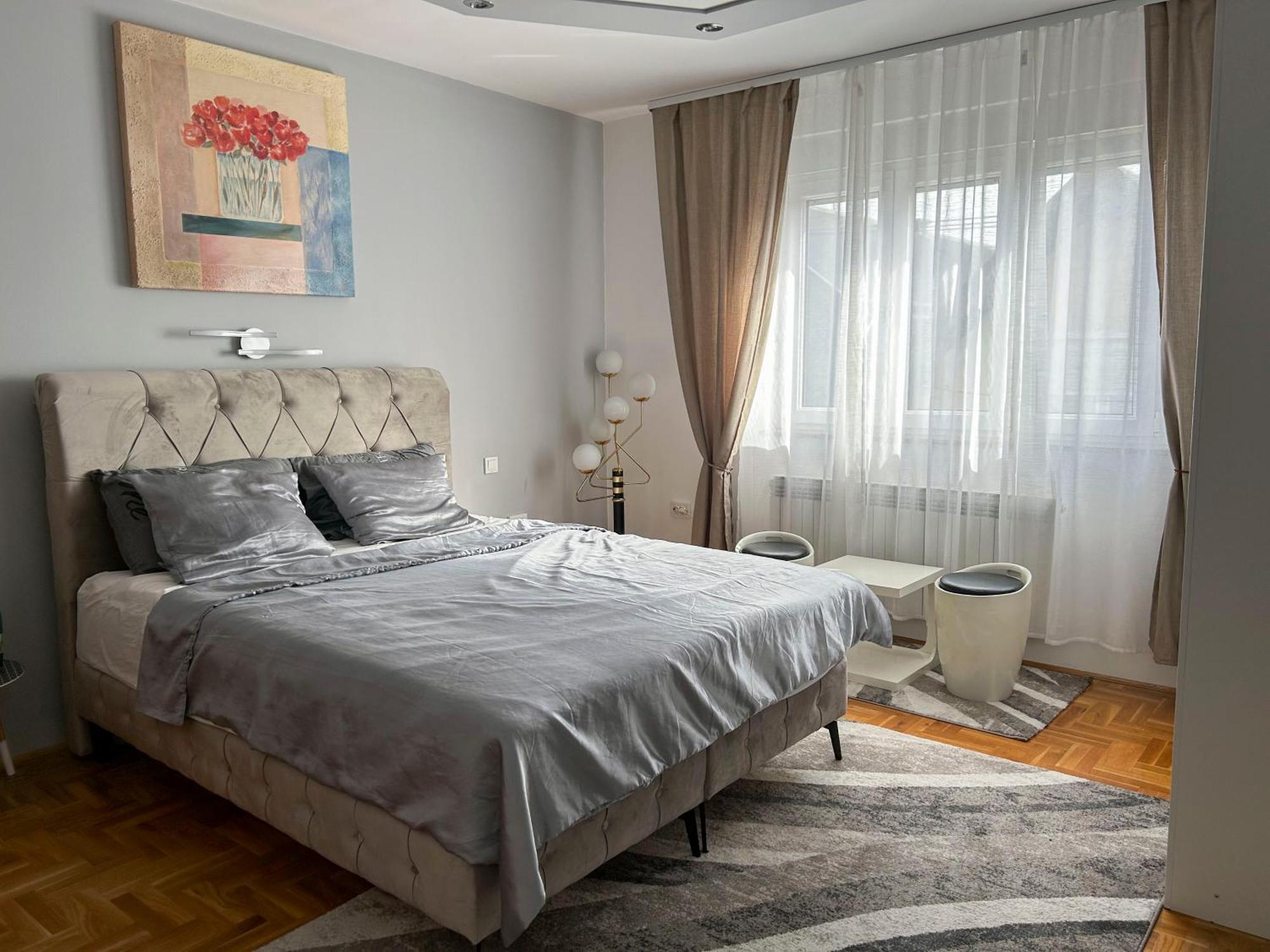 Luxury Alba